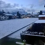 Alpengluehn & Restaurant Szálloda Krün