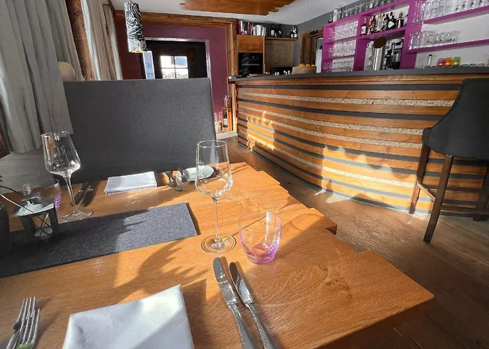 Hotel Alpengluehn & Restaurant