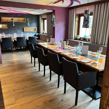 Hotel Alpengluehn & Restaurant Krun