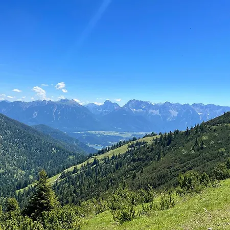 Alpengluehn & Restaurant Krün